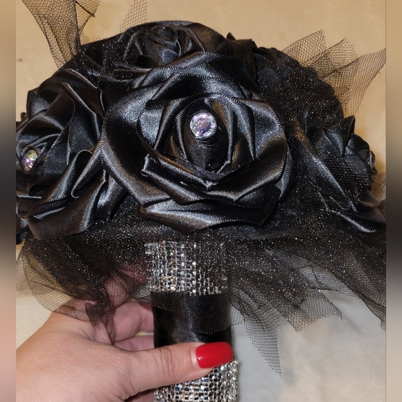 Elegant Black Eternal Rose Bouquet - Picture 4 of 4